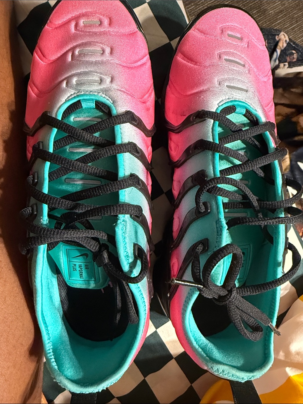 Nike Air VaporMax Plus Pink Teal Black Women’s Size 10